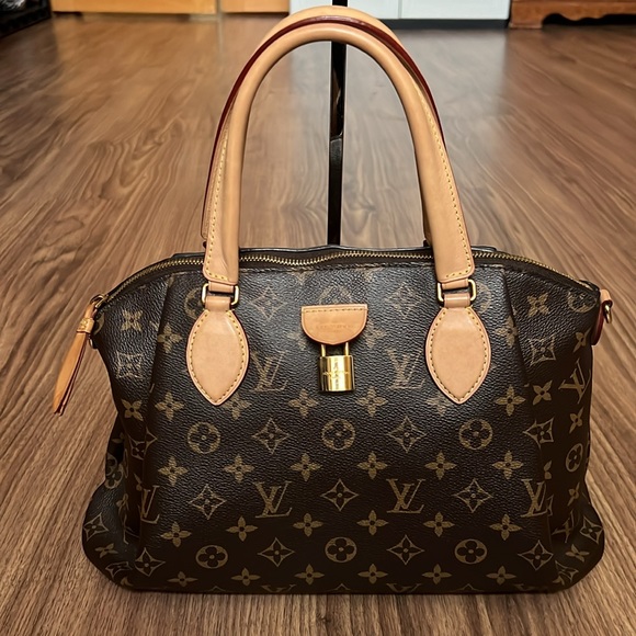 A92- 💯% authentic Louis Vuitton Rivori MM - Picture 2 of 16